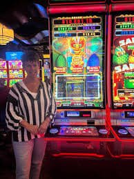Entry-level Dragon Tiger table limits and betting interface