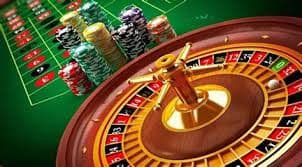 Mid-range Dragon Tiger table with multiple player seats and live dealer