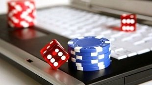 Outside betting options on the table layout